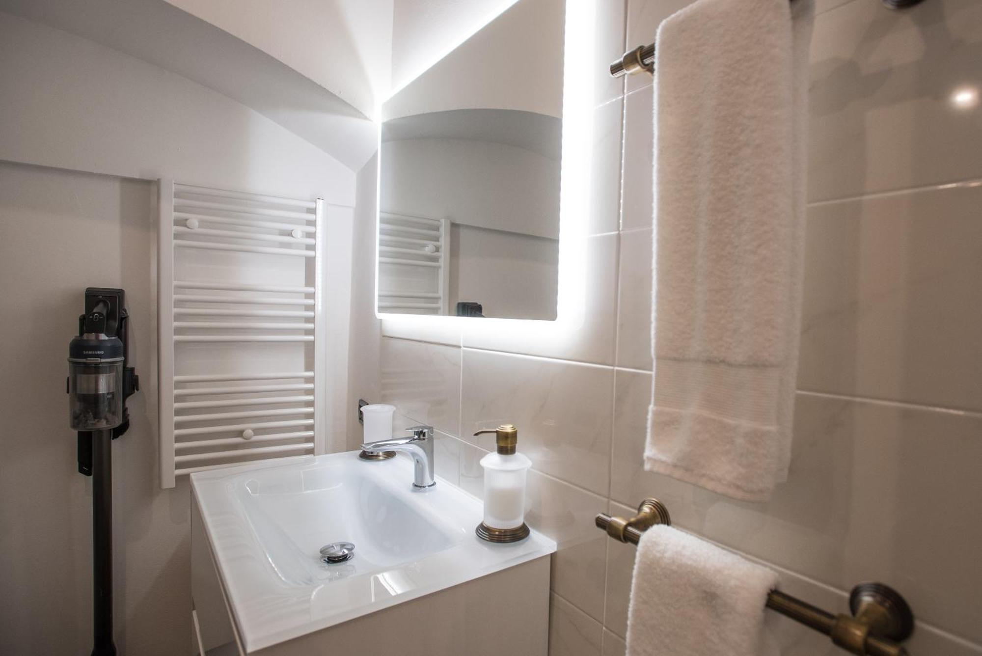 Apartment In The City Centre 칼리아리 외부 사진